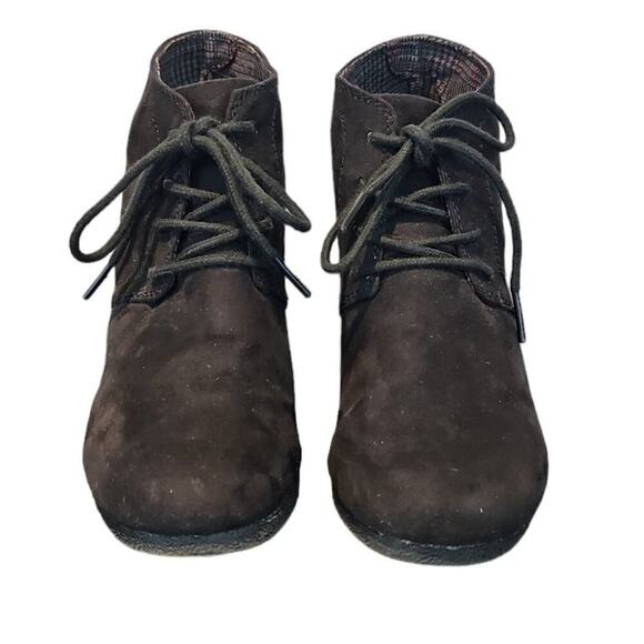 Route 66 Emerson Black Lace-Up Wedge Heel Ankle Bootie Women's Size 7M - Picture 3 of 13